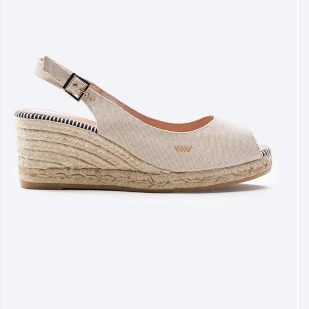 Viscata is a shoe brand from Barcelona. EU size 38. US 7.5